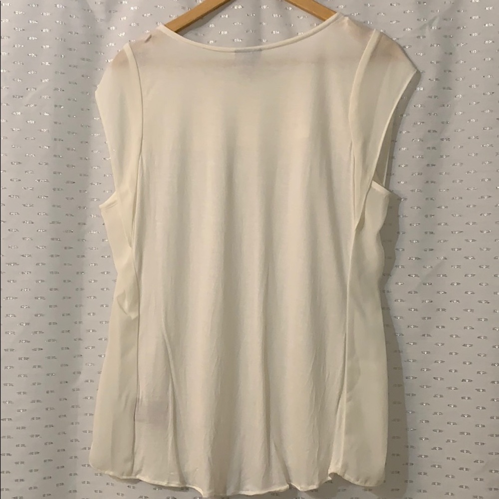 Sleeveless round neck top - Picture 4 of 9